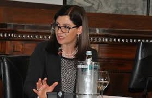 Assessore Roberta Gaeta-Napoli-Comune di Napoli-Bandi-Agenzie di cittadinanza 2018
