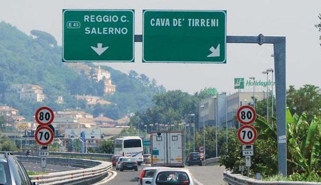 Chiuso tratto A3 Napoli-Salerno