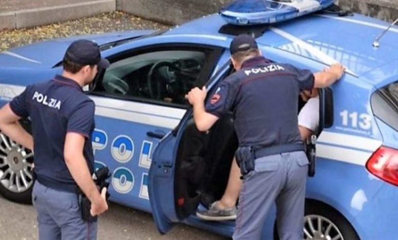 torre greco rubano auto arrestati