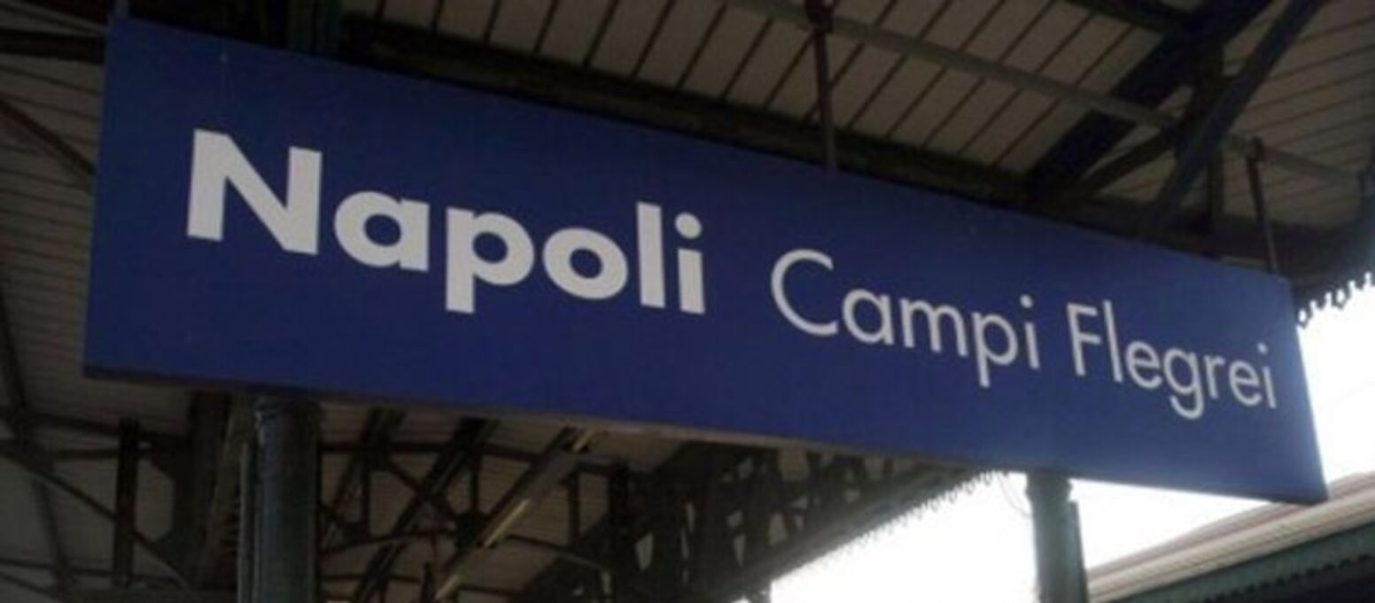 Napoli-aggressione-Campi-Flegrei-stazione