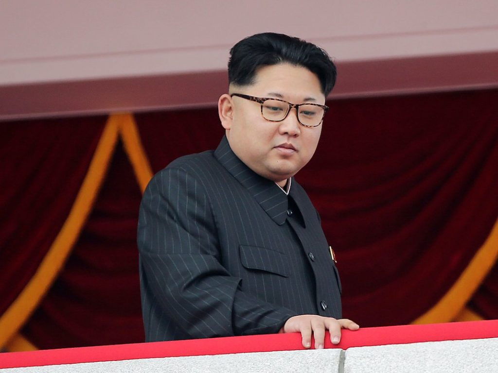 Kim Jong Un-Napoli-Presepe-Pastori-Botti illegali