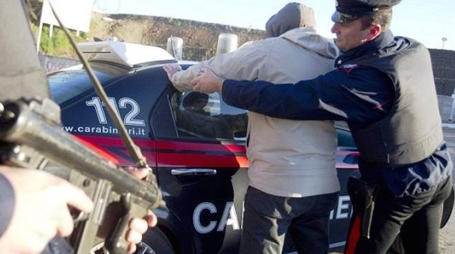 Villaricca-Droga-Violenze-Arresti-Carabinieri