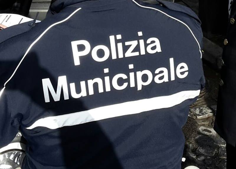 vomero-movida-aggrediti-agenti-polizia-municipale