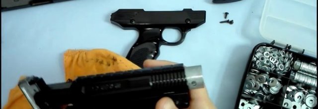 pistola giocattolo