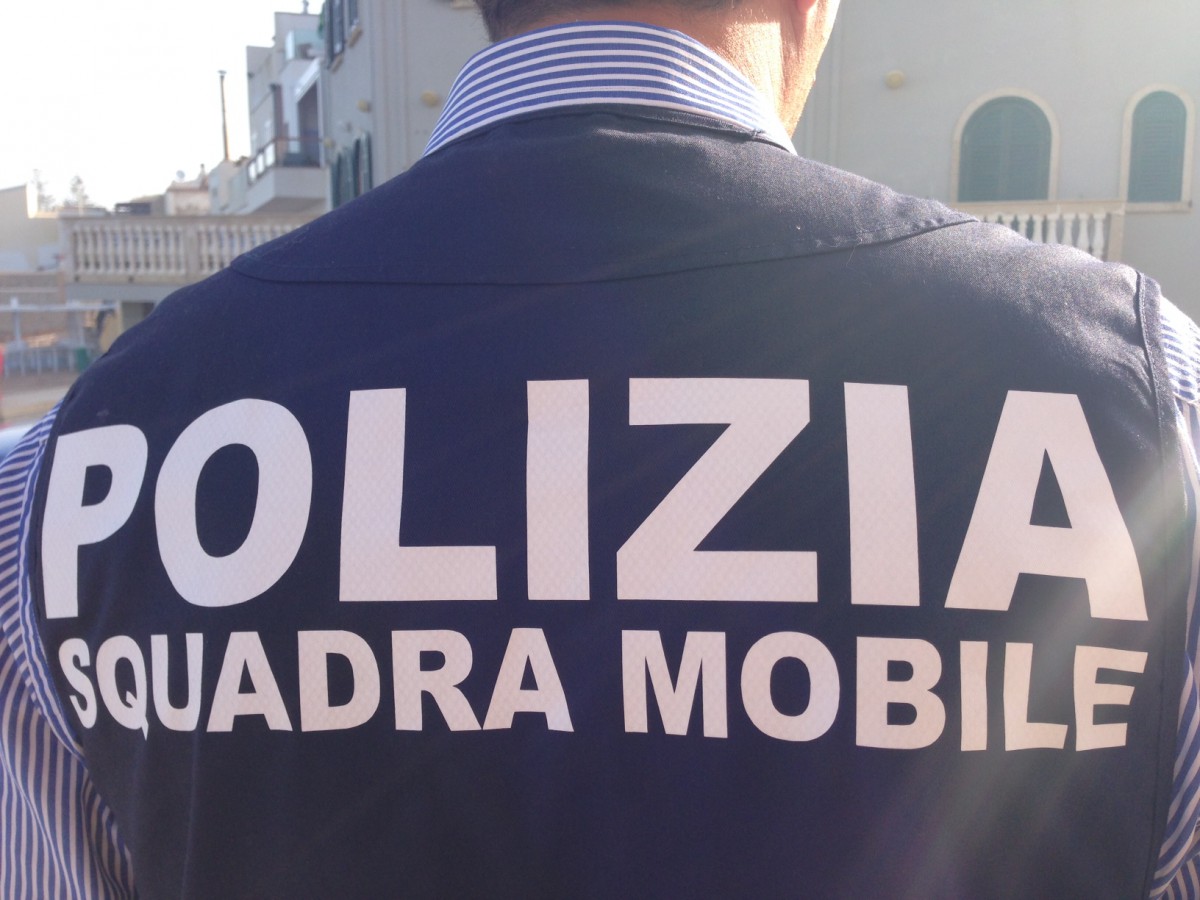 polizia-squadra-mobile-1