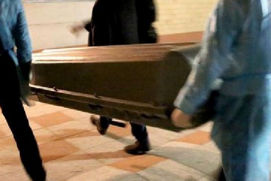 funerali-salvatore-sestile-morto-covid-giugliano-chi-era