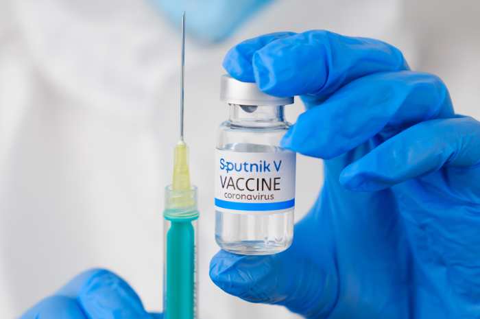 vaccino-sputnik-console-russo-napoli-de-luca