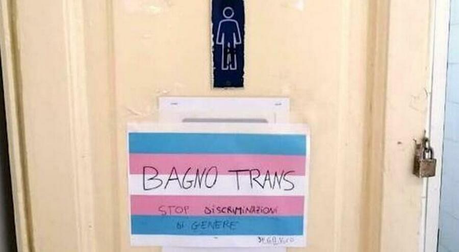 napoli-bagno-negato-studente-trans-liceo-vico