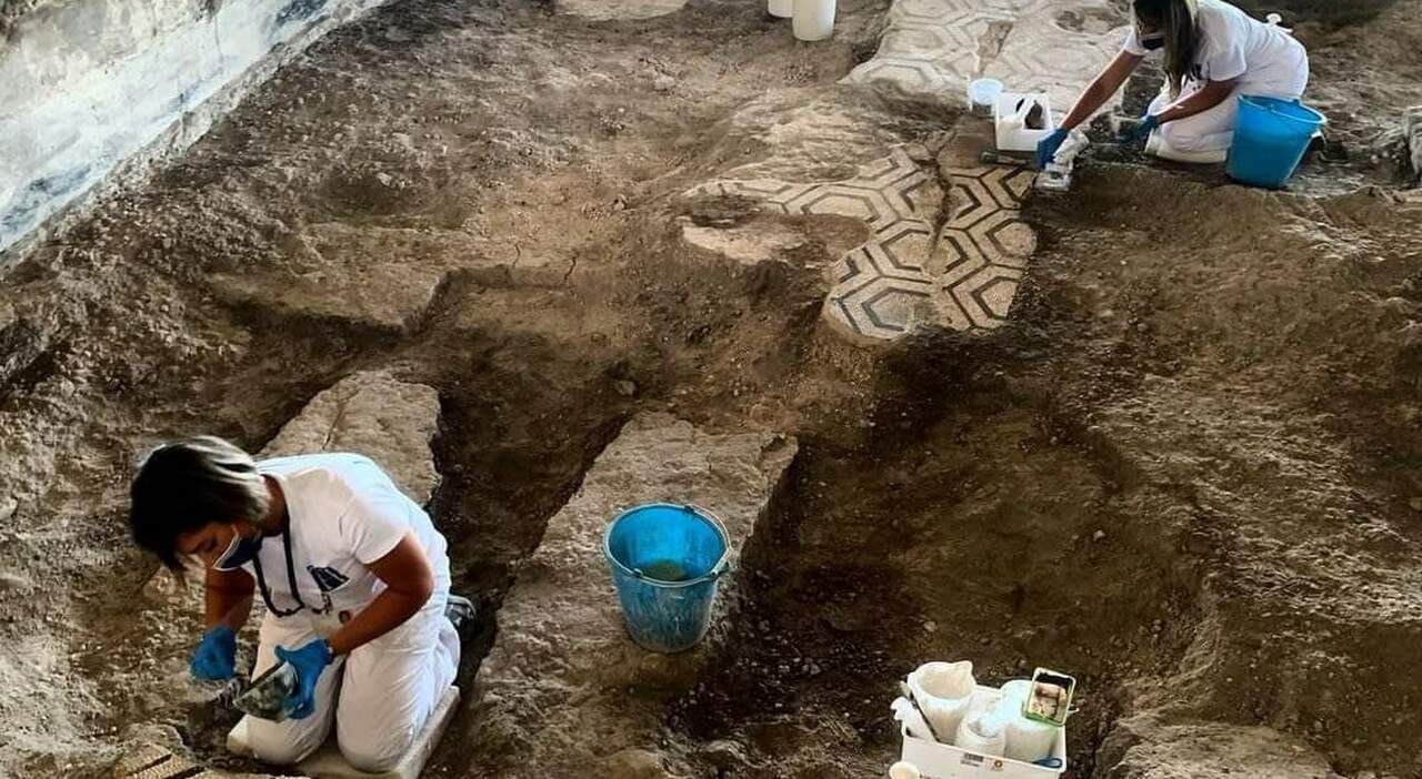 nuova-scoperta-pompei-blu-egizio-vasaio-in-fuga