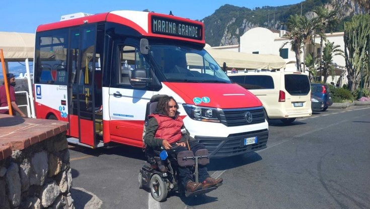 capri disabile non salire bus