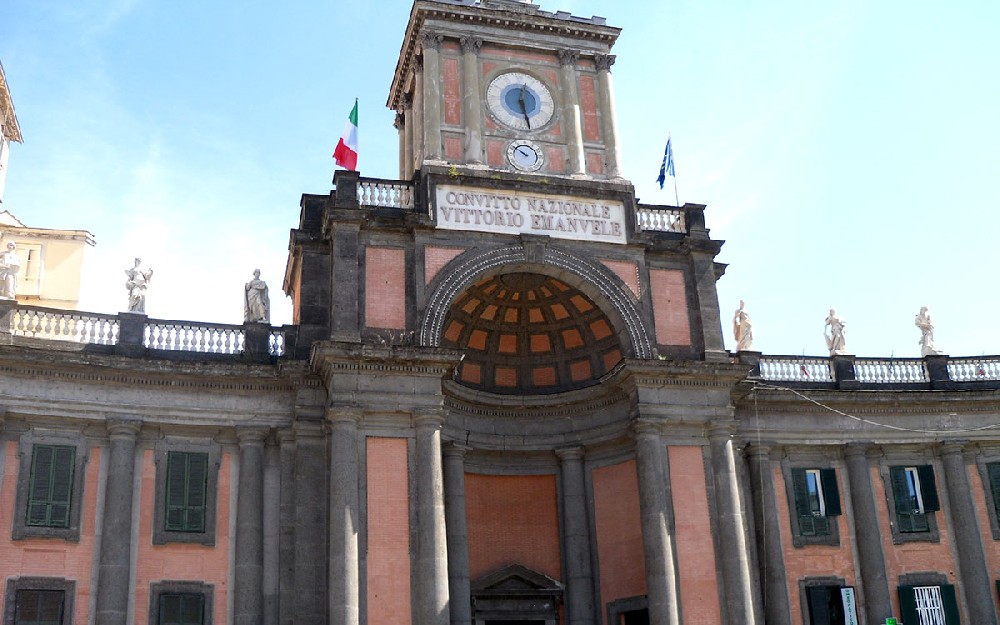 napoli sospesa mensa convitto nazionale Vittorio Emanuele II