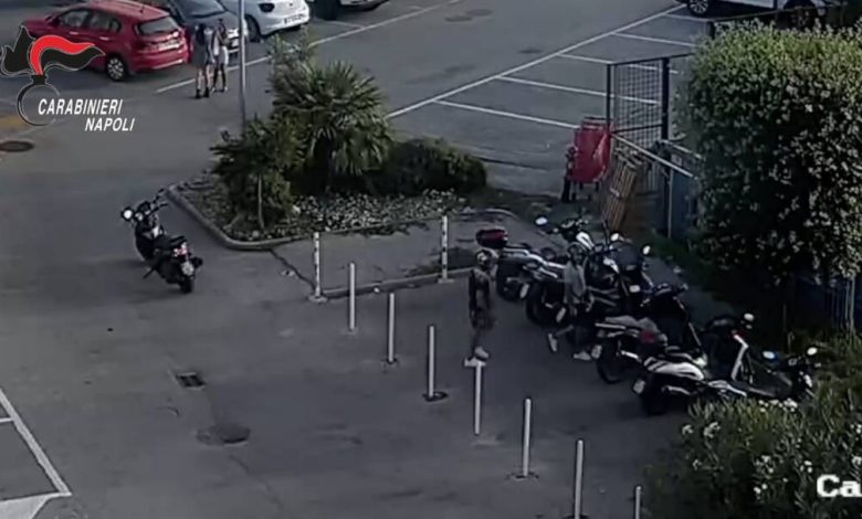 furti scooter centro commerciale quarto arresti