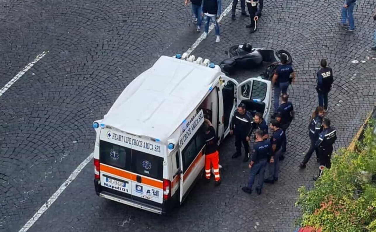 Incidente Napoli investito scooter