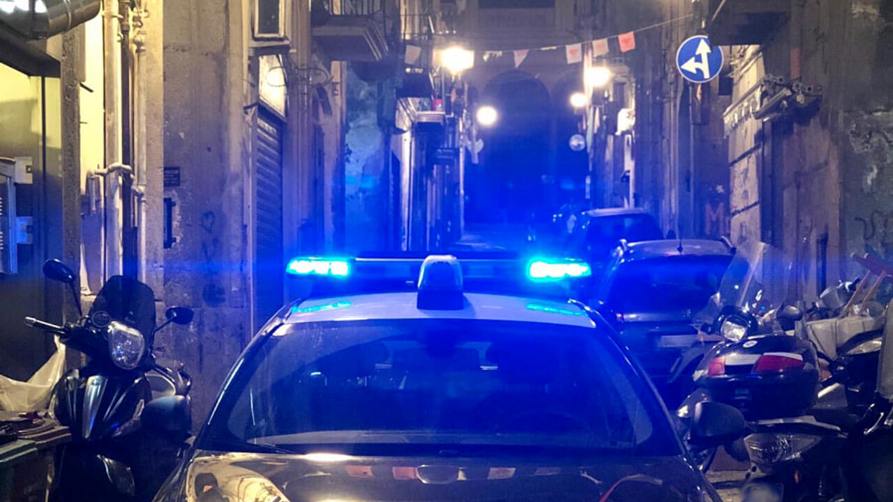 Napoli rapina negoziante arrestato