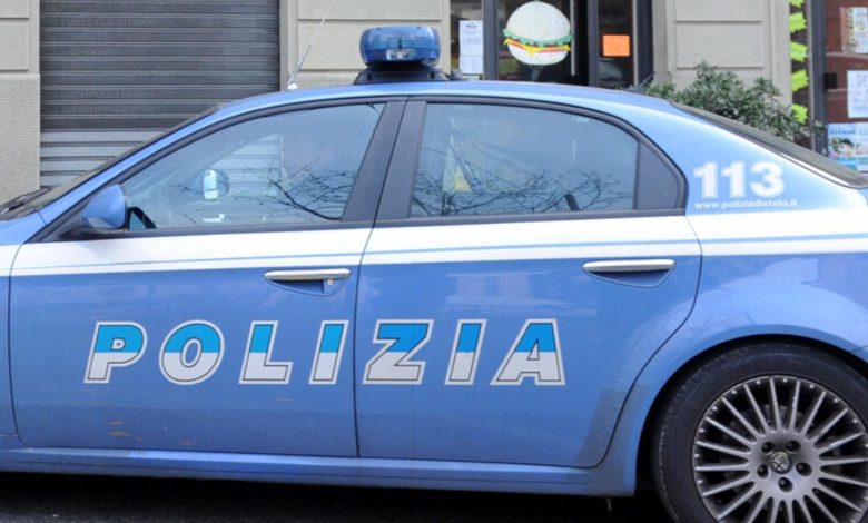 Napoli controlli polizia