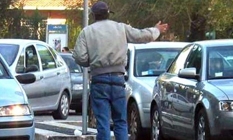 Napoli arrestato parcheggiatore abusivo