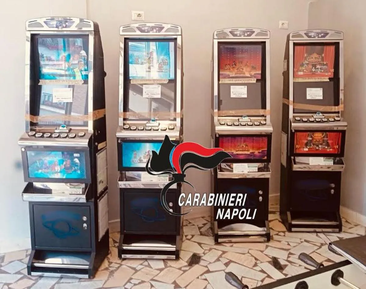 rapina società noleggio slot machine casalnuovo