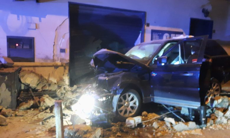 boscoreale auto contro muro ferita 21 marzo