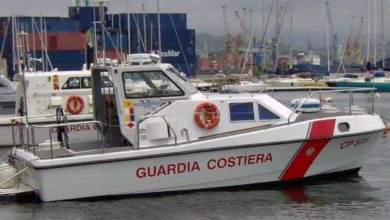 Napoli navi container fermo irregolarità